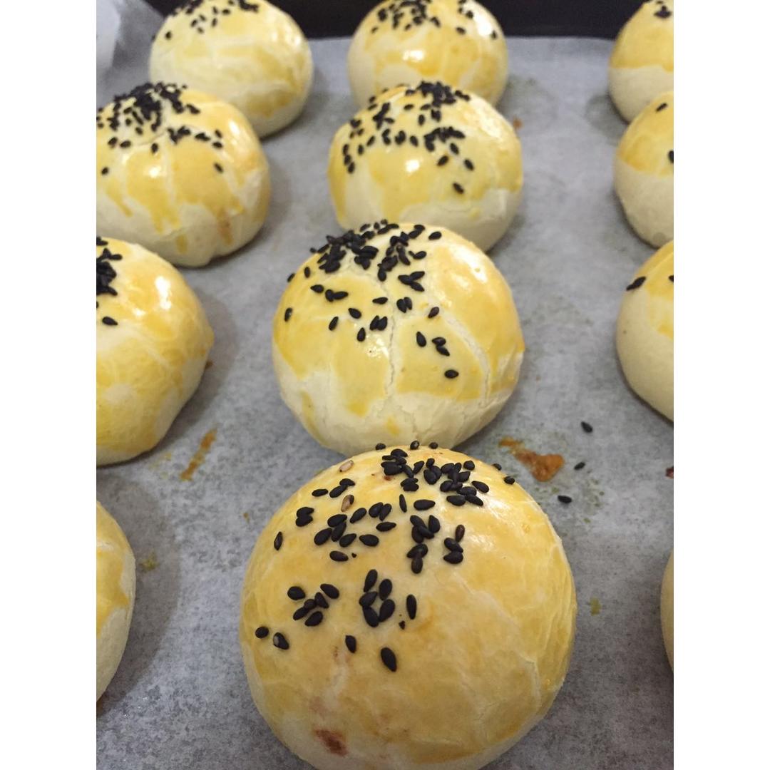 蛋黄酥~紫薯、抹茶、原味~花好月圆，中秋快乐~内附一次做六色蛋黄酥方法~