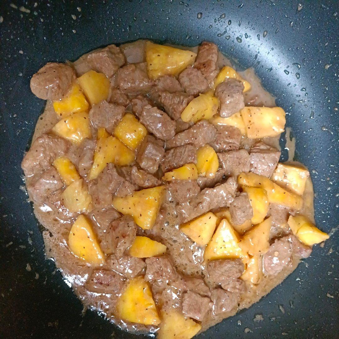 特开胃牛肉炒菠萝