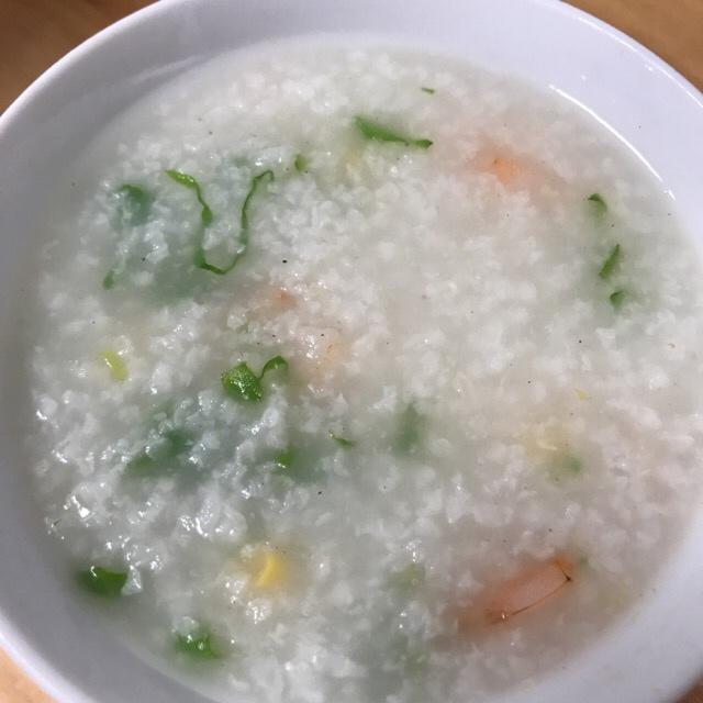 鲜虾蔬菜粥