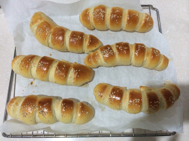 毛毛虫肉松面包