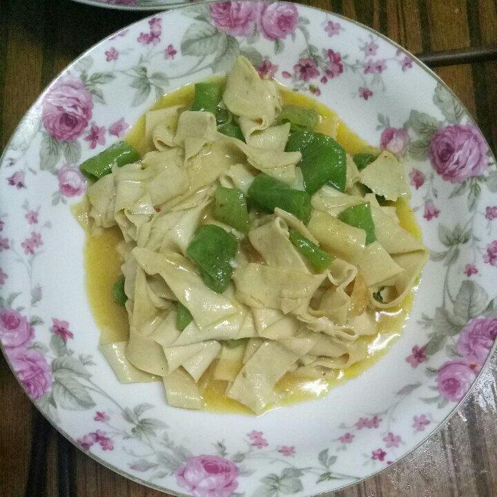 尖椒炒干豆腐