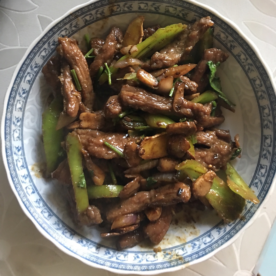 小炒牛肉