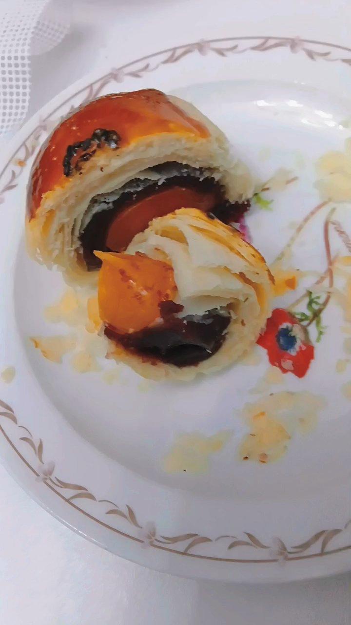 7天还酥掉渣的蛋黄酥（黄油版、猪油版）