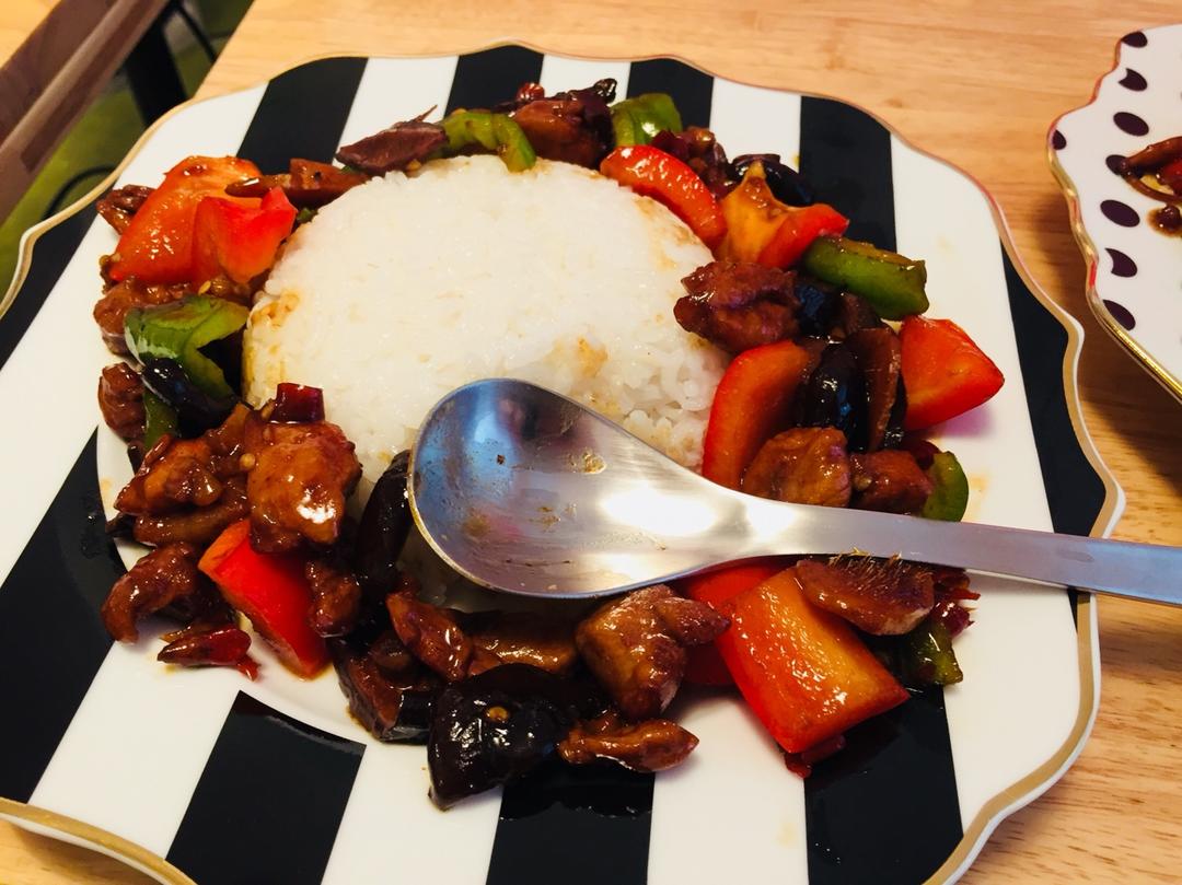 秒杀饭馆味道的【黄焖鸡米饭】