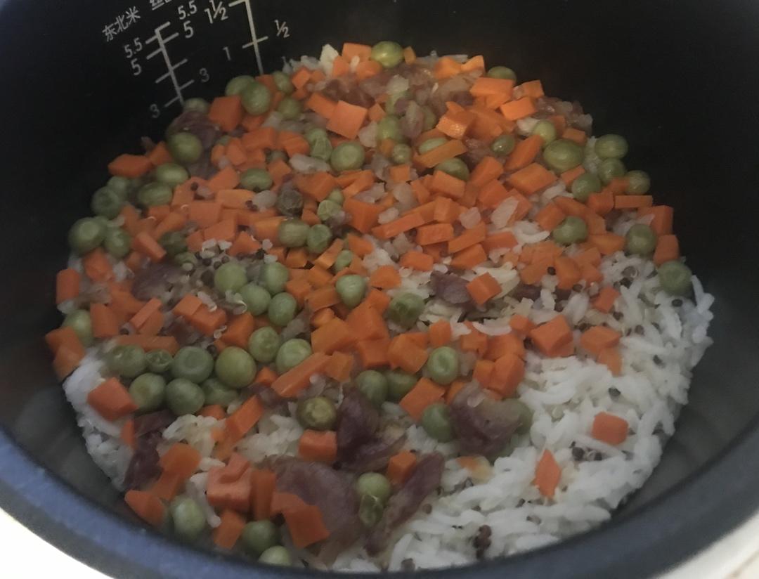 腊肠红薯焖饭（电饭锅快手版）