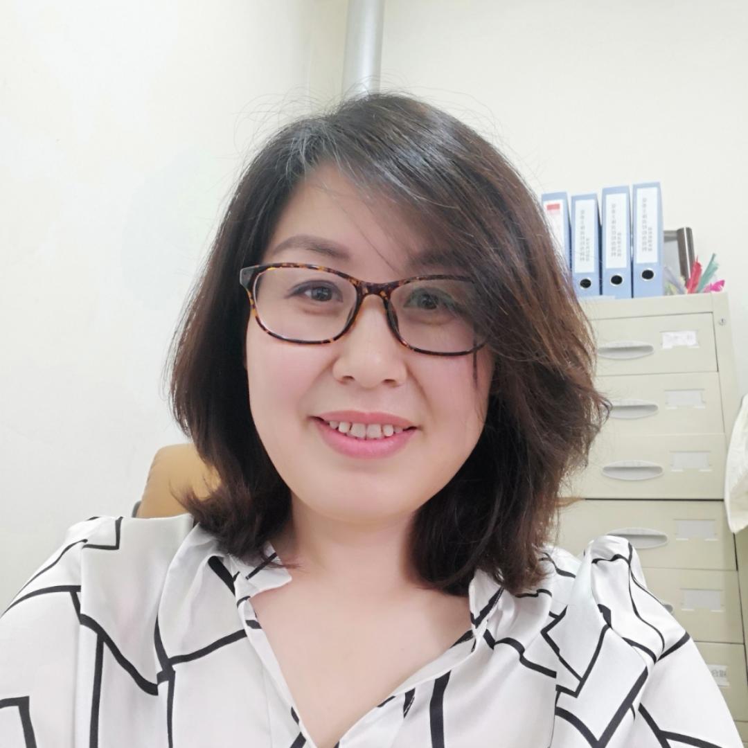 倾听丁香花开的声音的厨房