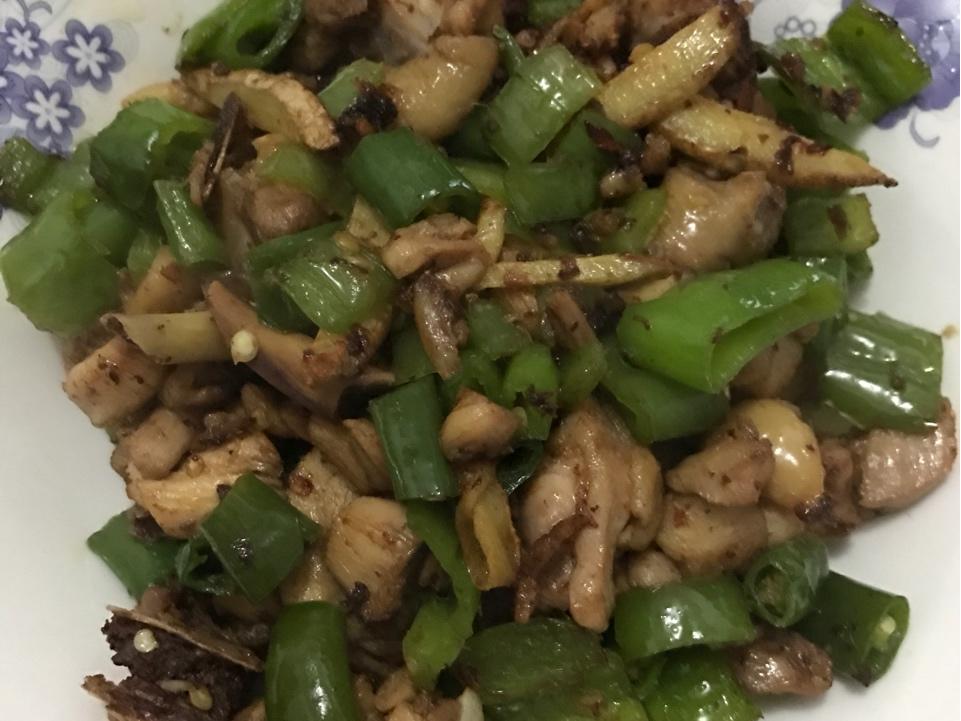 爆炒鸡肉