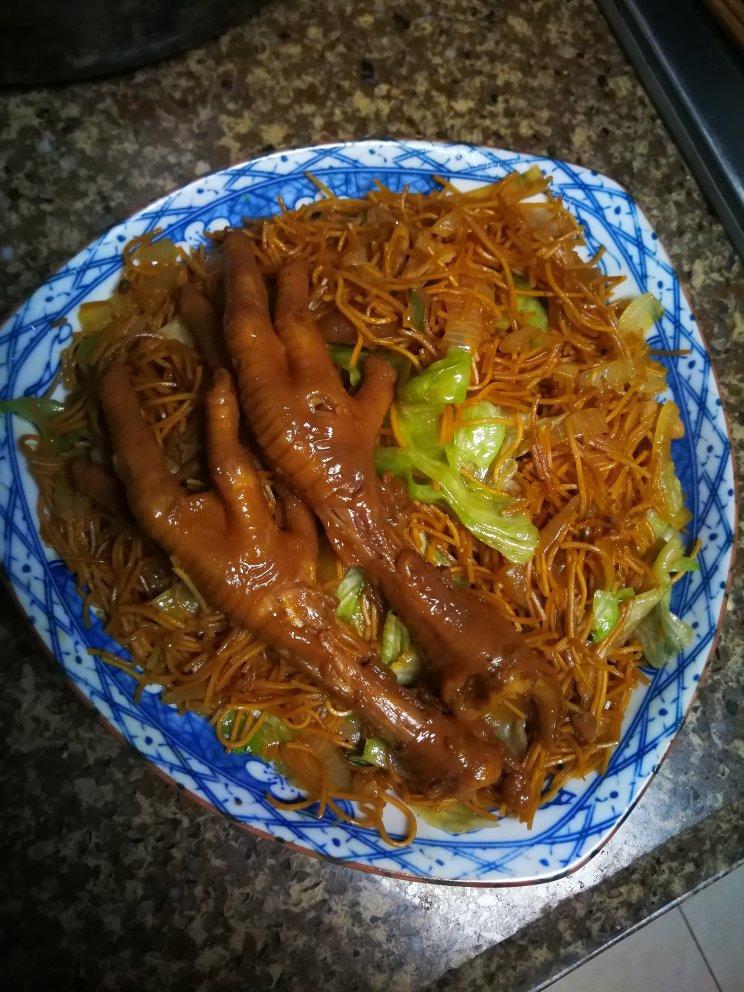 一炒香掉魂的【金丝面线】，一天三顿都想吃它！