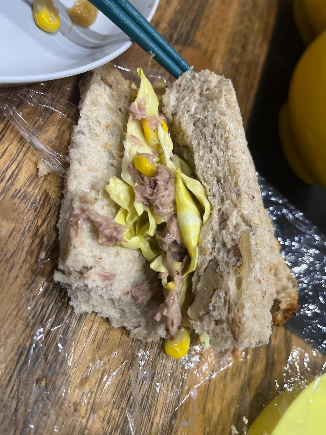 鸡蛋金枪鱼三明治【健身可吃】