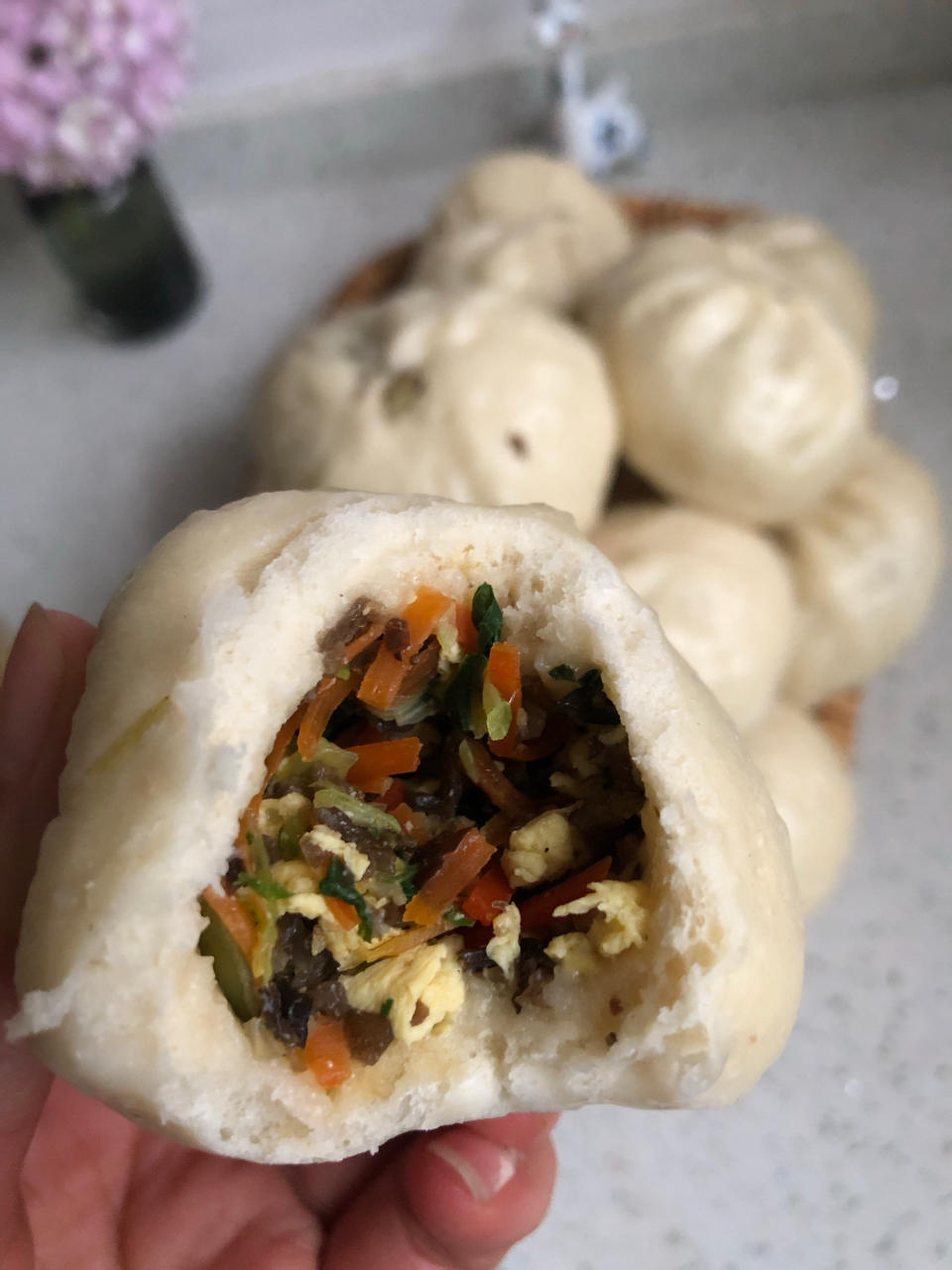 胡萝卜木耳鸡蛋包子——素包子也可以很好吃~