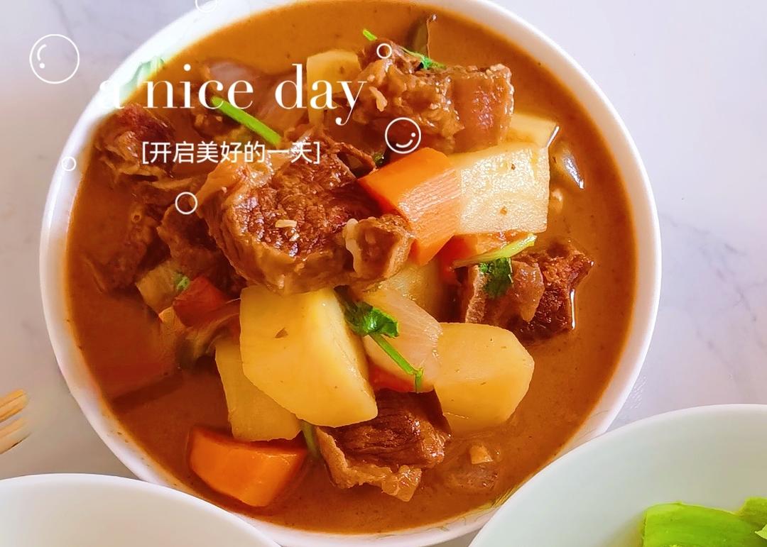 番茄土豆炖牛腩