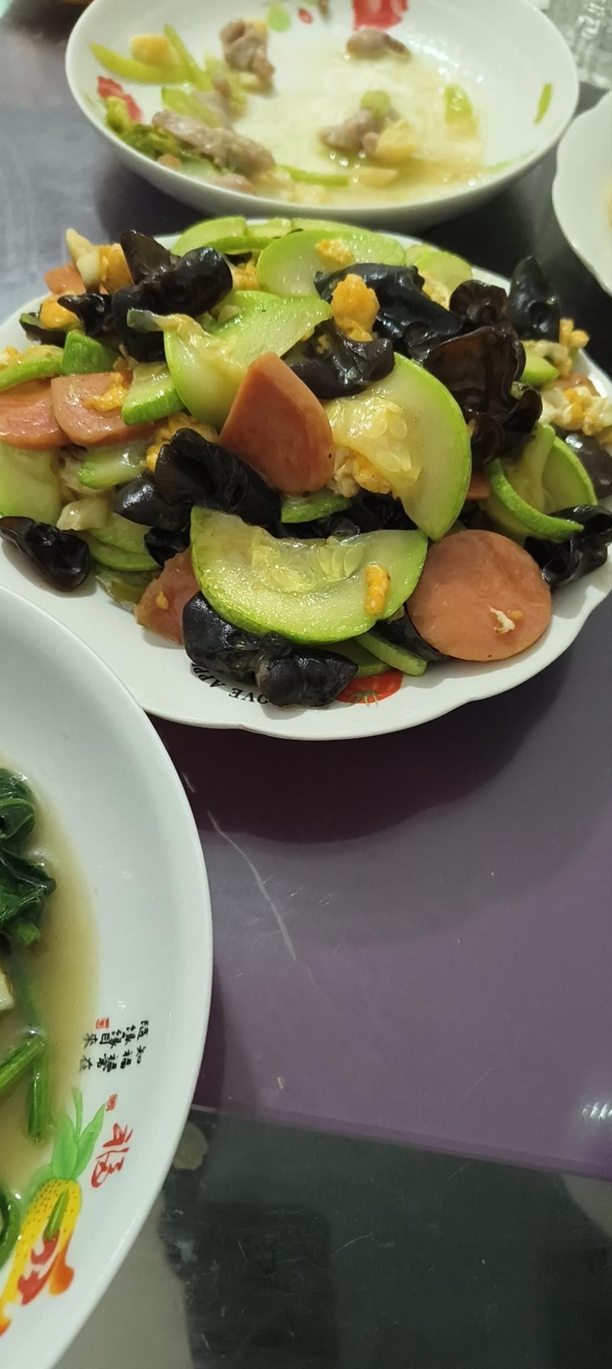 家常菜：小炒西葫芦