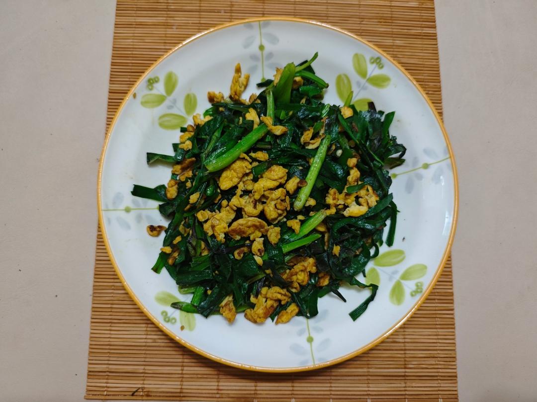 韭菜炒鸡蛋——三分钟快手下饭菜 掌握火候的秘诀