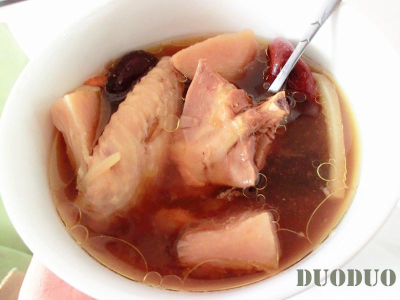 榴莲炖鸡营养汤