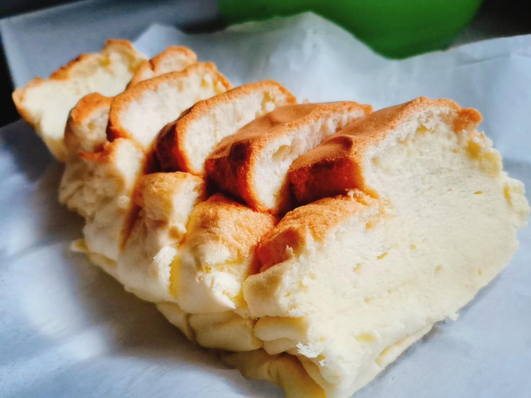 堪比柯基屁股
爆浆芝士🧀古早蛋糕