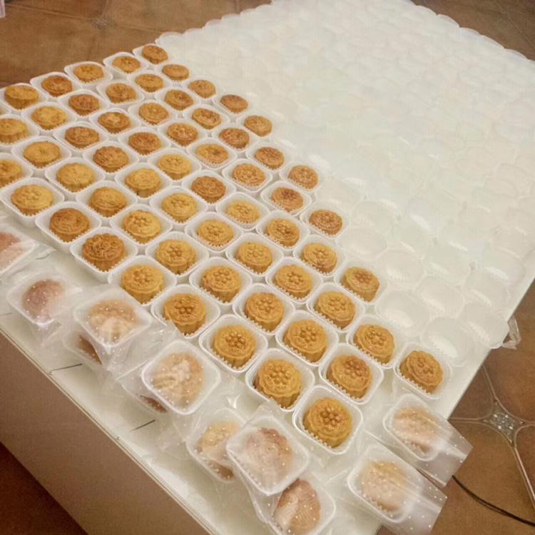 广式月饼—蛋黄莲蓉月饼