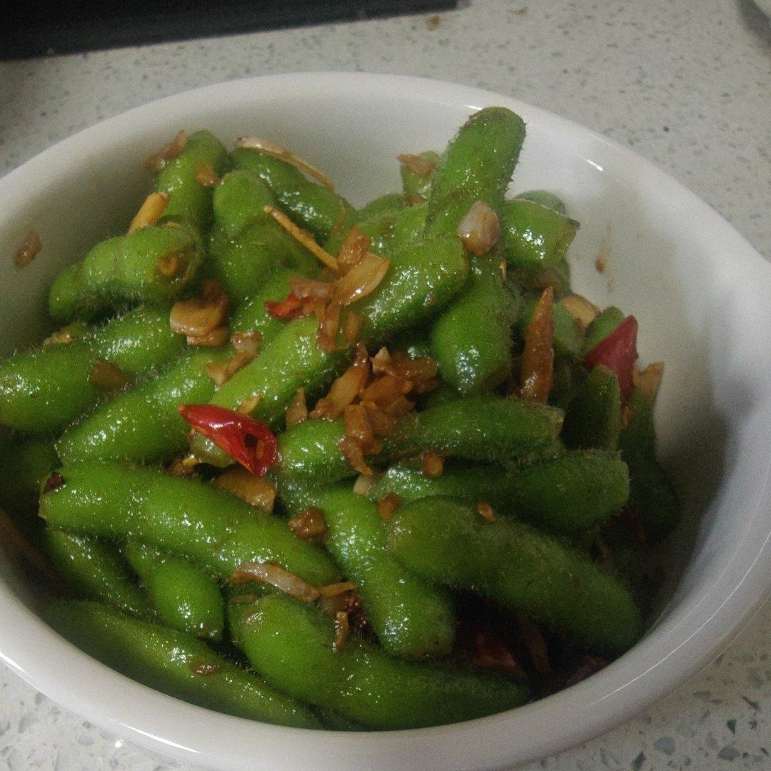 武汉夜市标配嗦毛豆