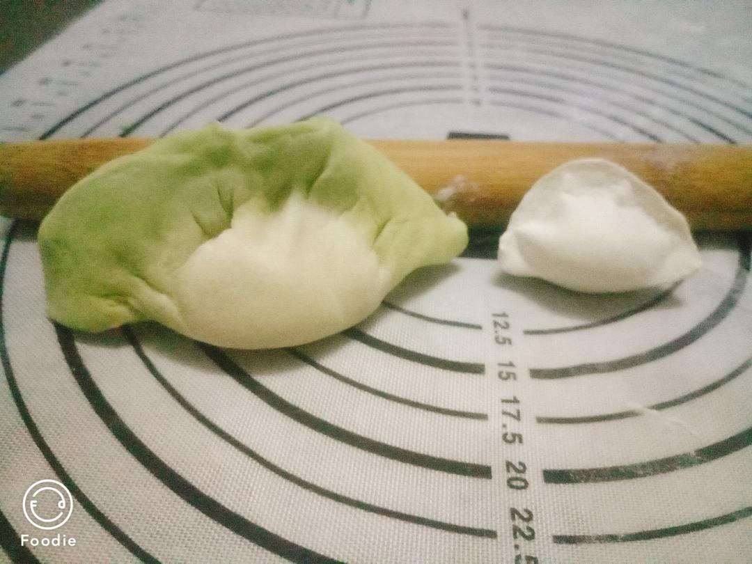 翡翠白玉白菜饺子详细版（附翡翠白玉白菜饺子包法，翡翠白玉饺子皮两种制法，面包机和面，翡翠白玉烧卖，各种馅料搭配）