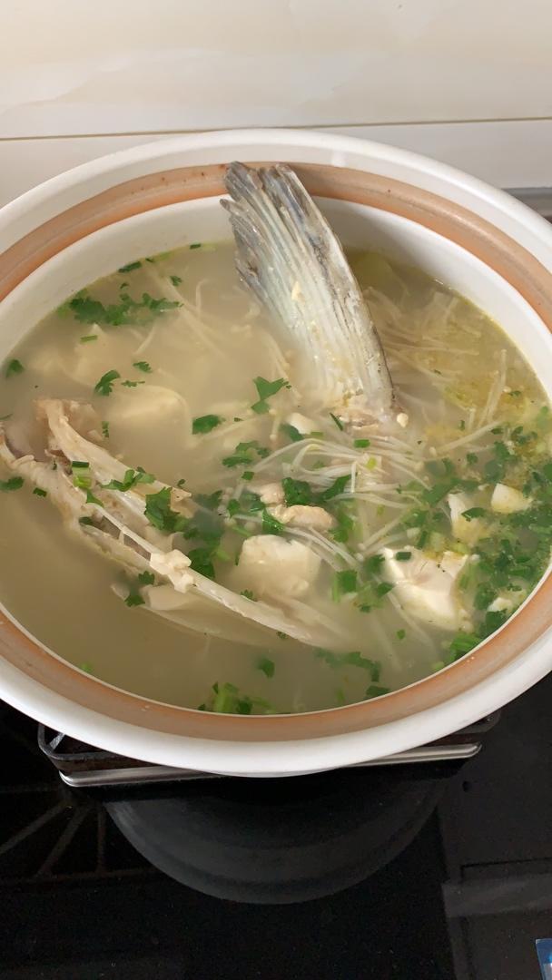 奶白鱼头汤（鲜）