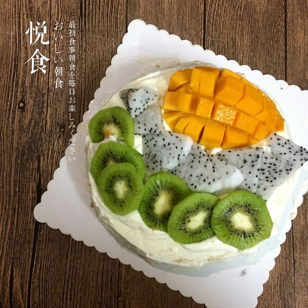 奶油水果装饰蛋糕