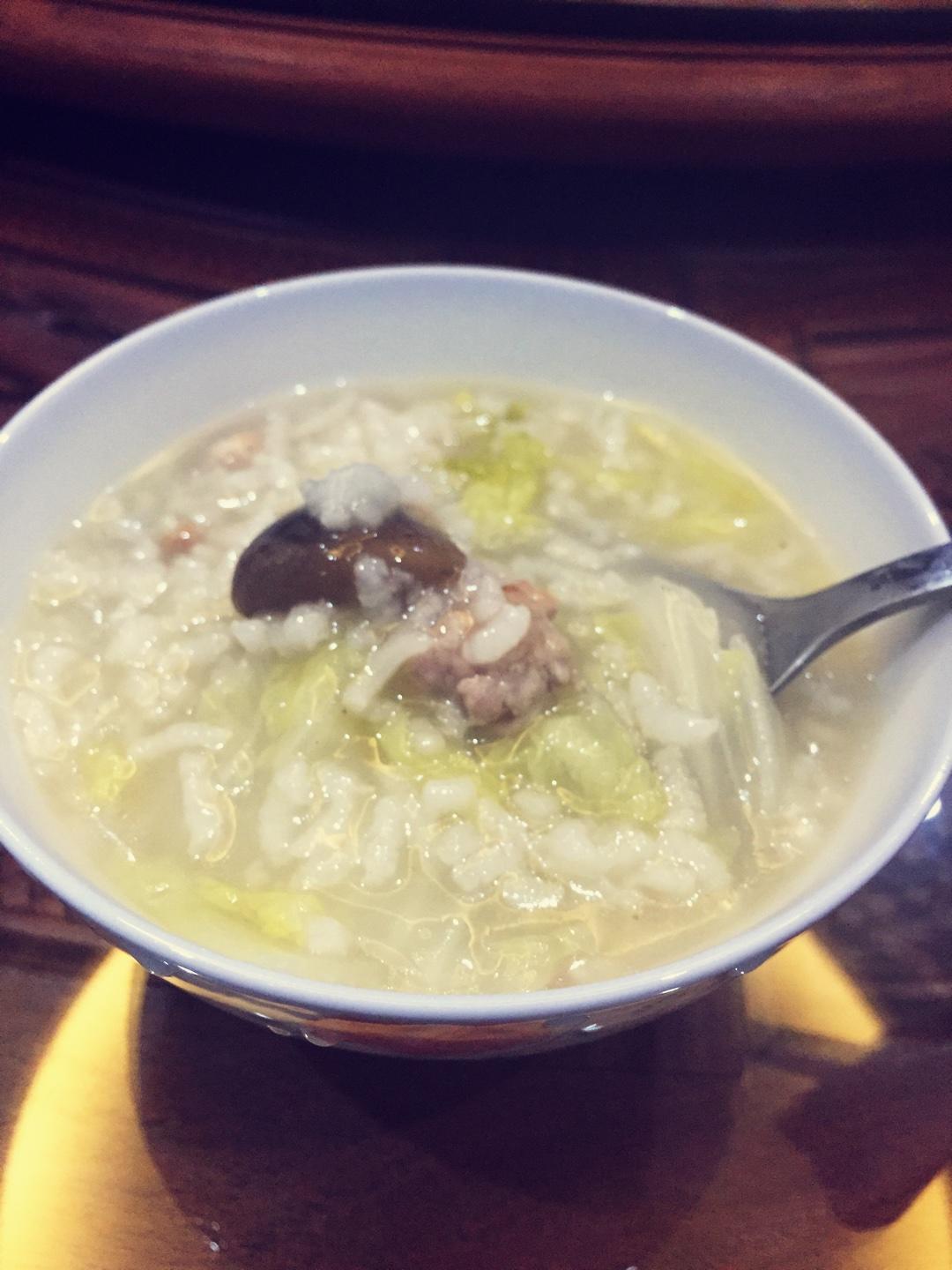 白菜香菇肉末粥的做法