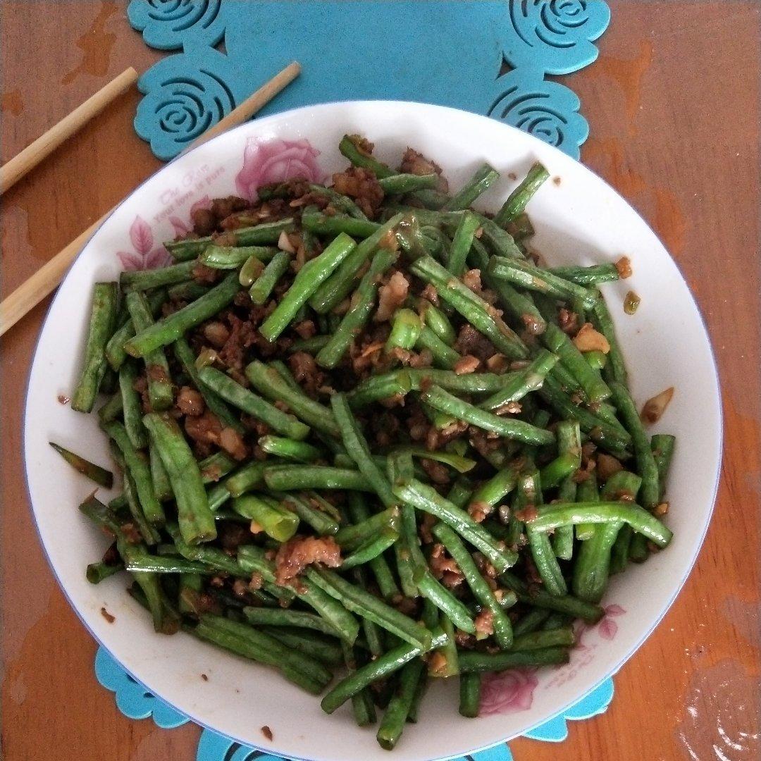 肉沫豆角下饭菜