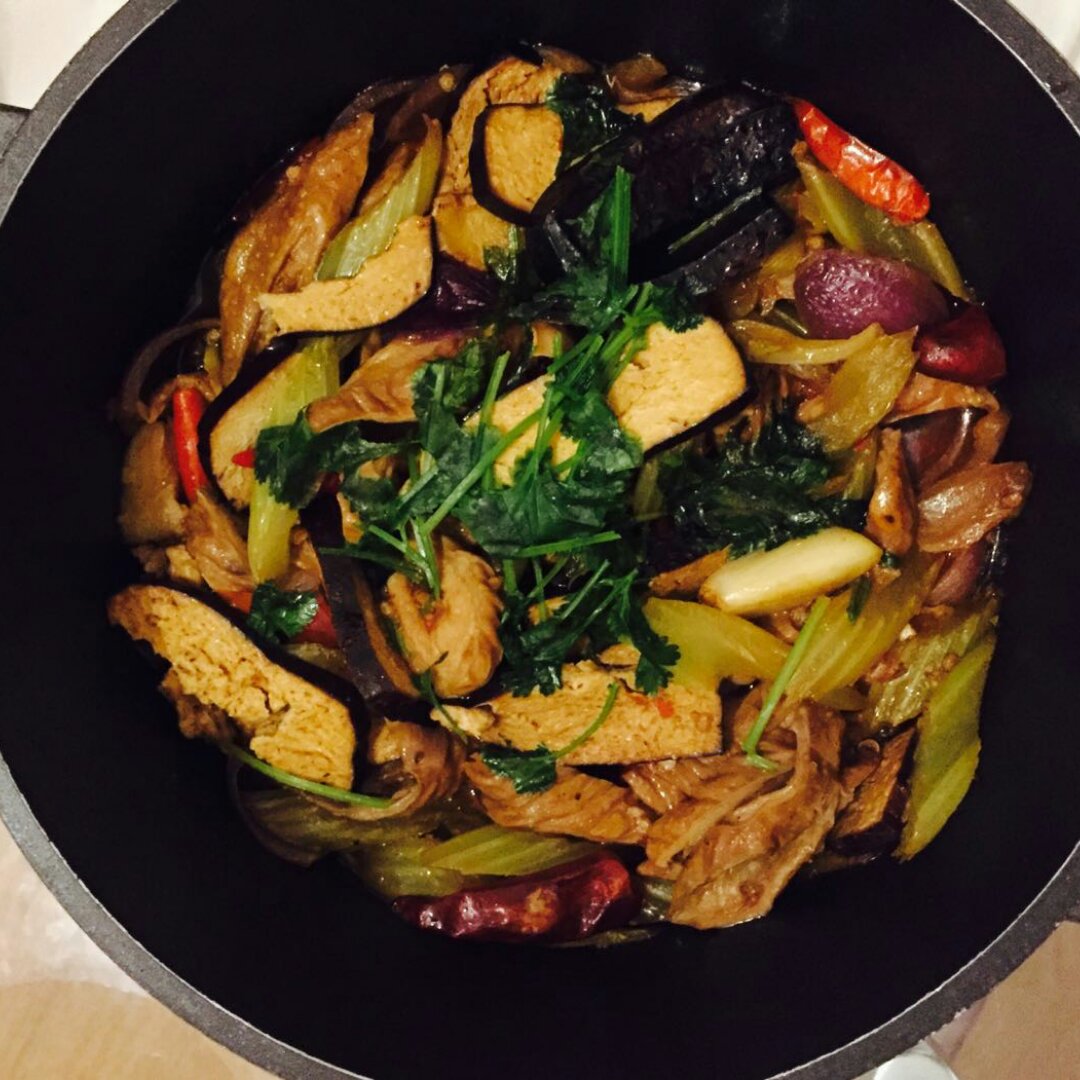 好吃到爆火爆肥肠
