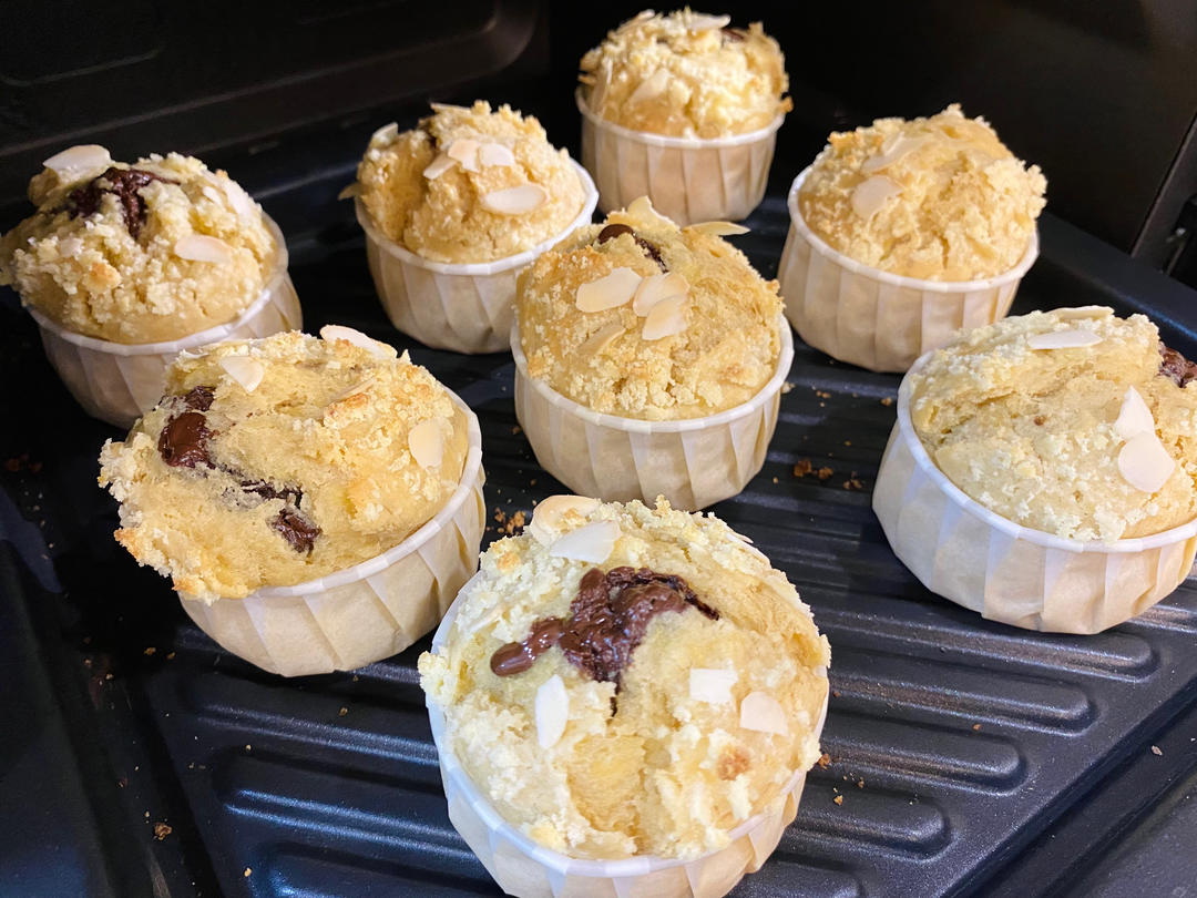 只需搅拌入烤箱的香蕉麦芬