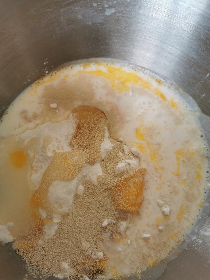 纯奶手撕吐司的做法 步骤1