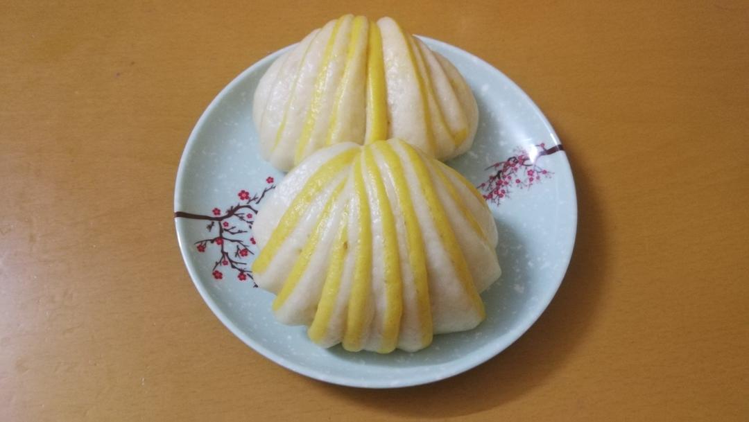 南瓜双色贝壳花卷