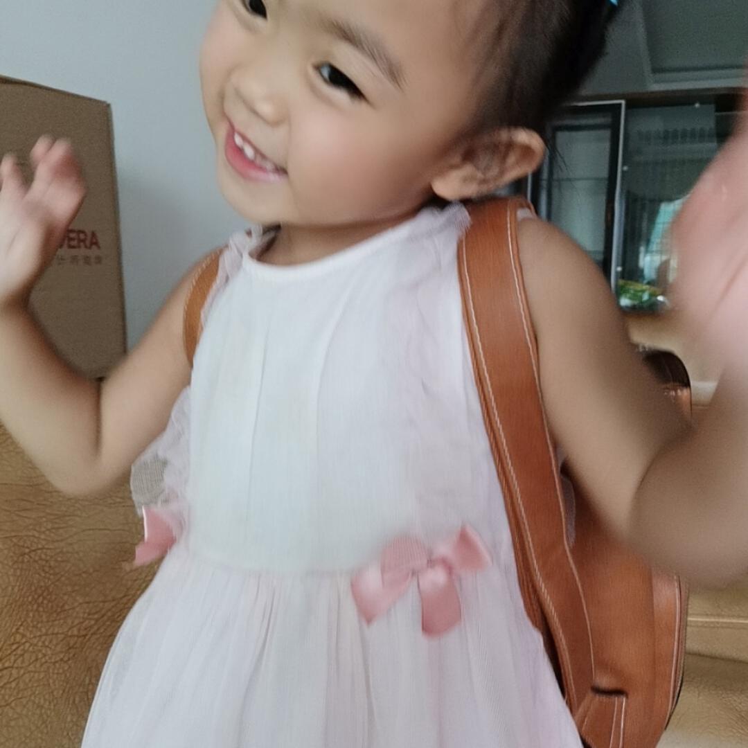 罗诗小姐