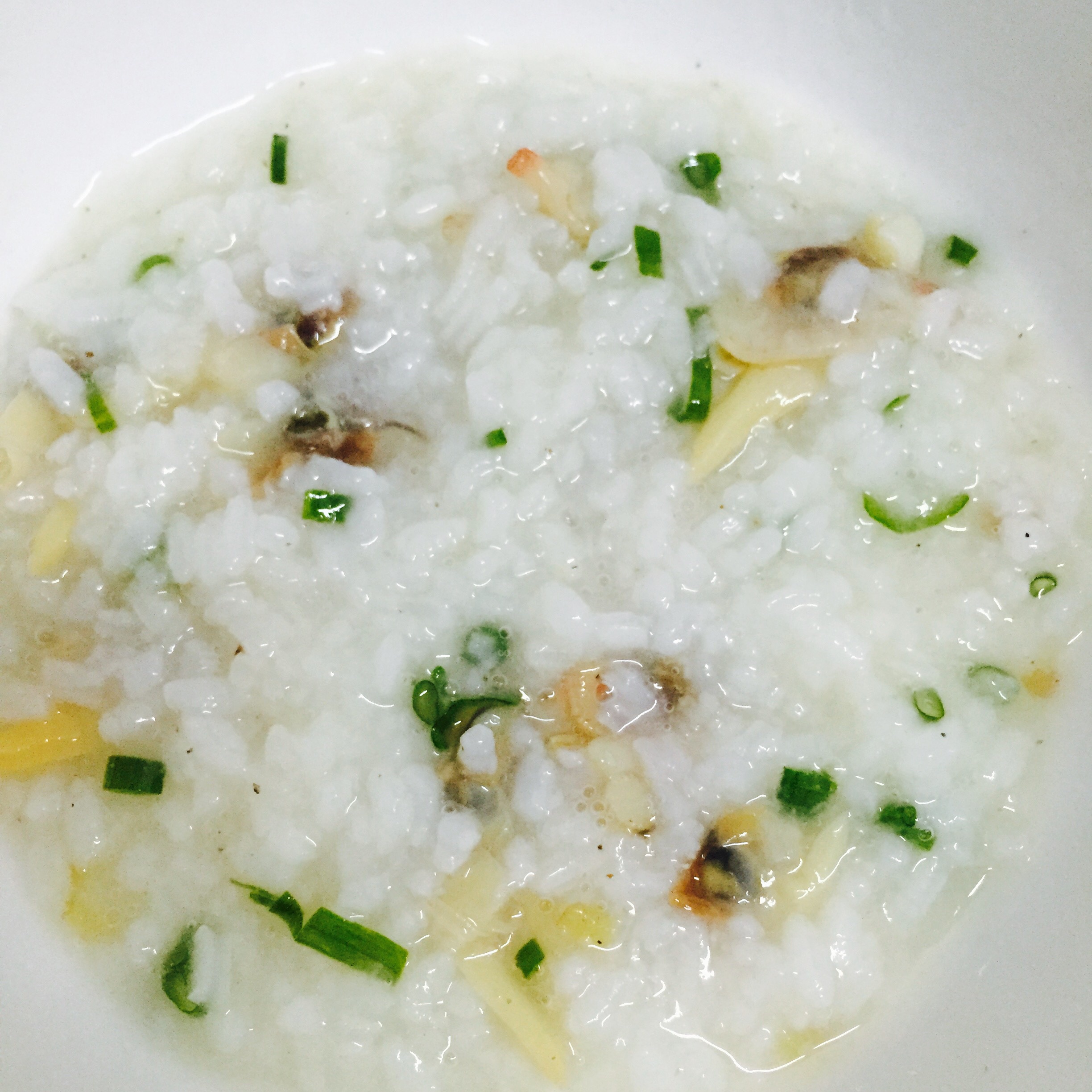 i闪闪e做的干贝蛤蜊海鲜粥