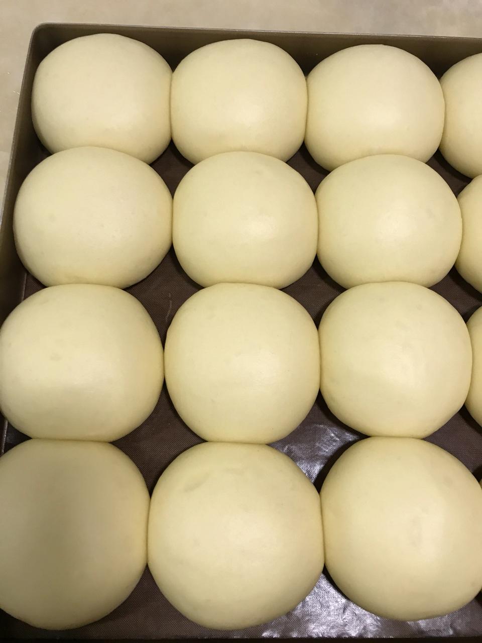 一次性发酵鲜奶油小面包
