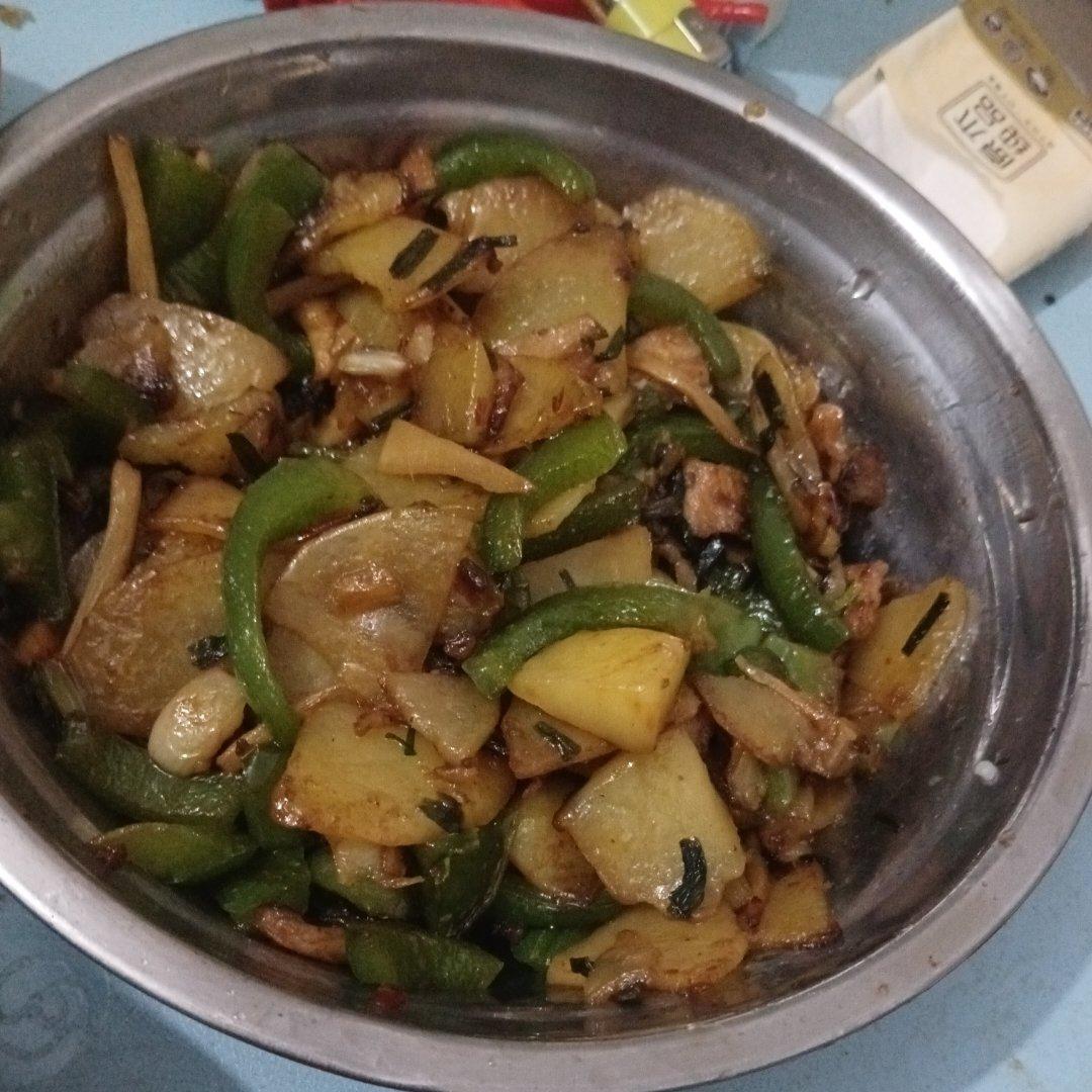 干锅土豆片