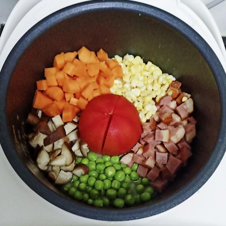 网红番茄电饭锅焖饭的做法