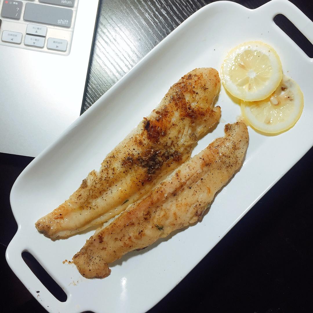 香煎龙利鱼——fit食谱系列