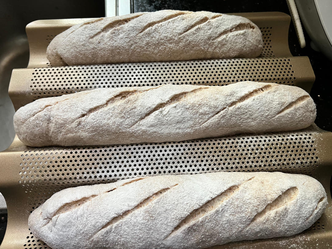 香脆健康的全麦法棍Whole Wheat Baguette