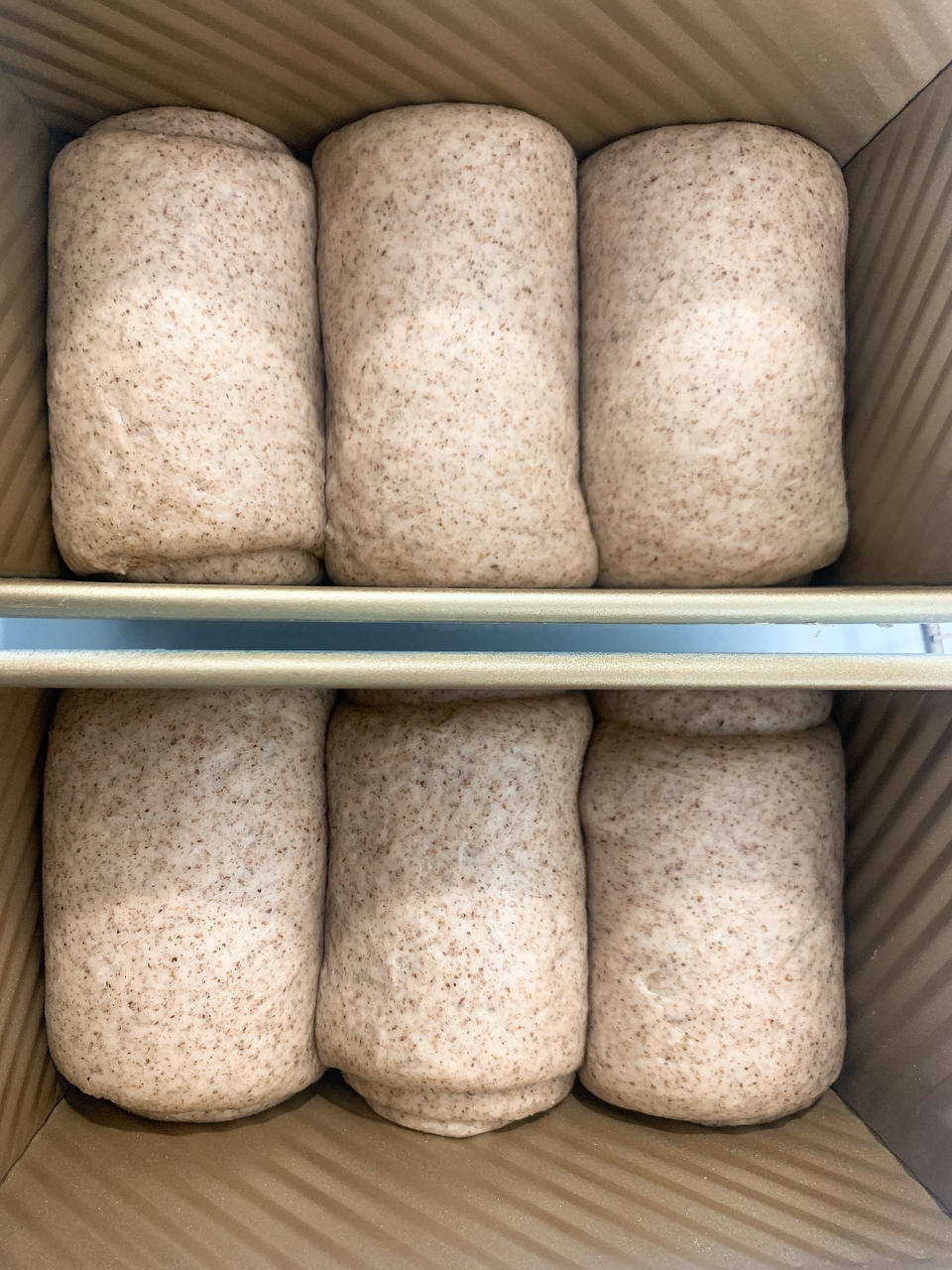 黑麦老面吐司，放三天还是超级柔软细腻的黑麦面包