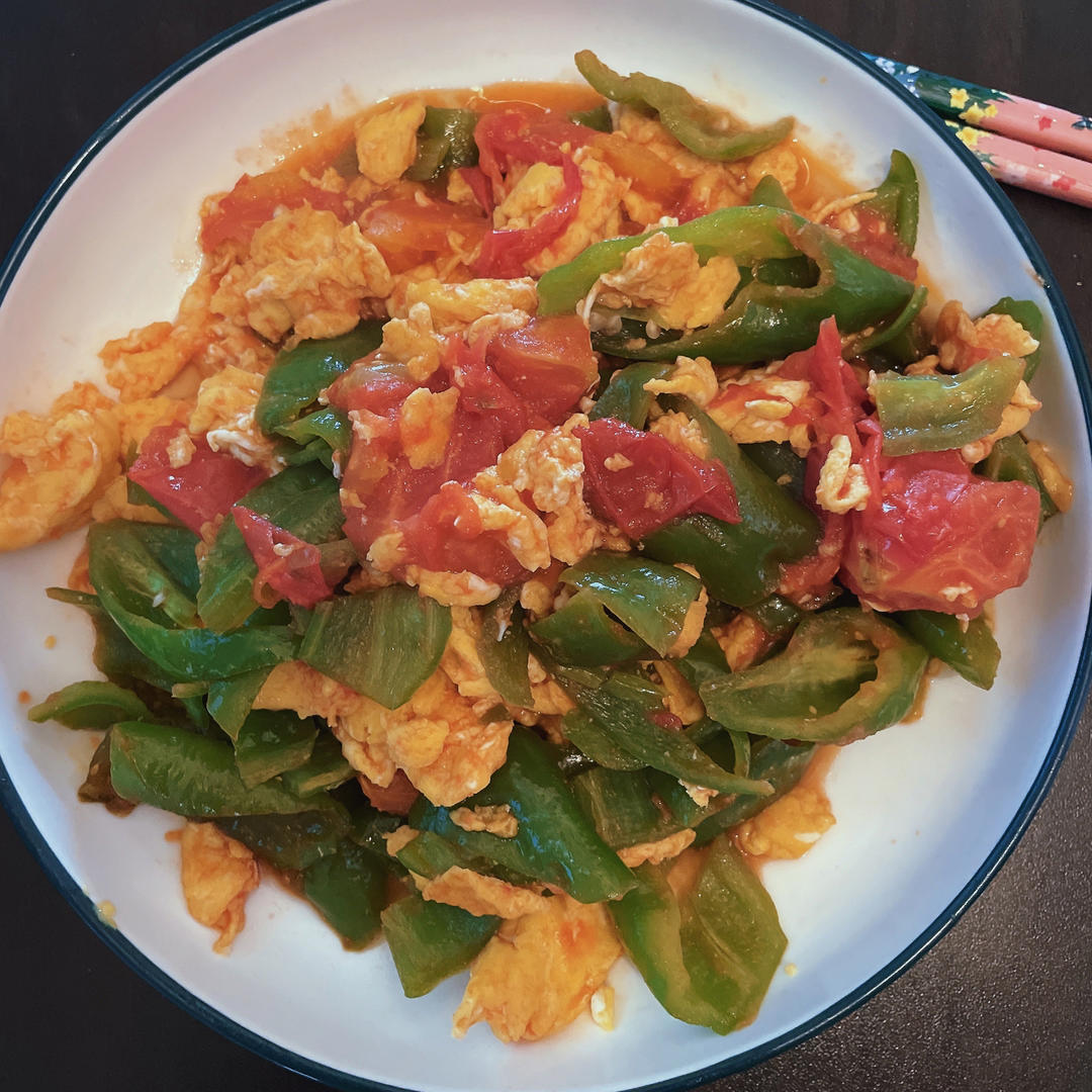 万能番茄青椒炒蛋