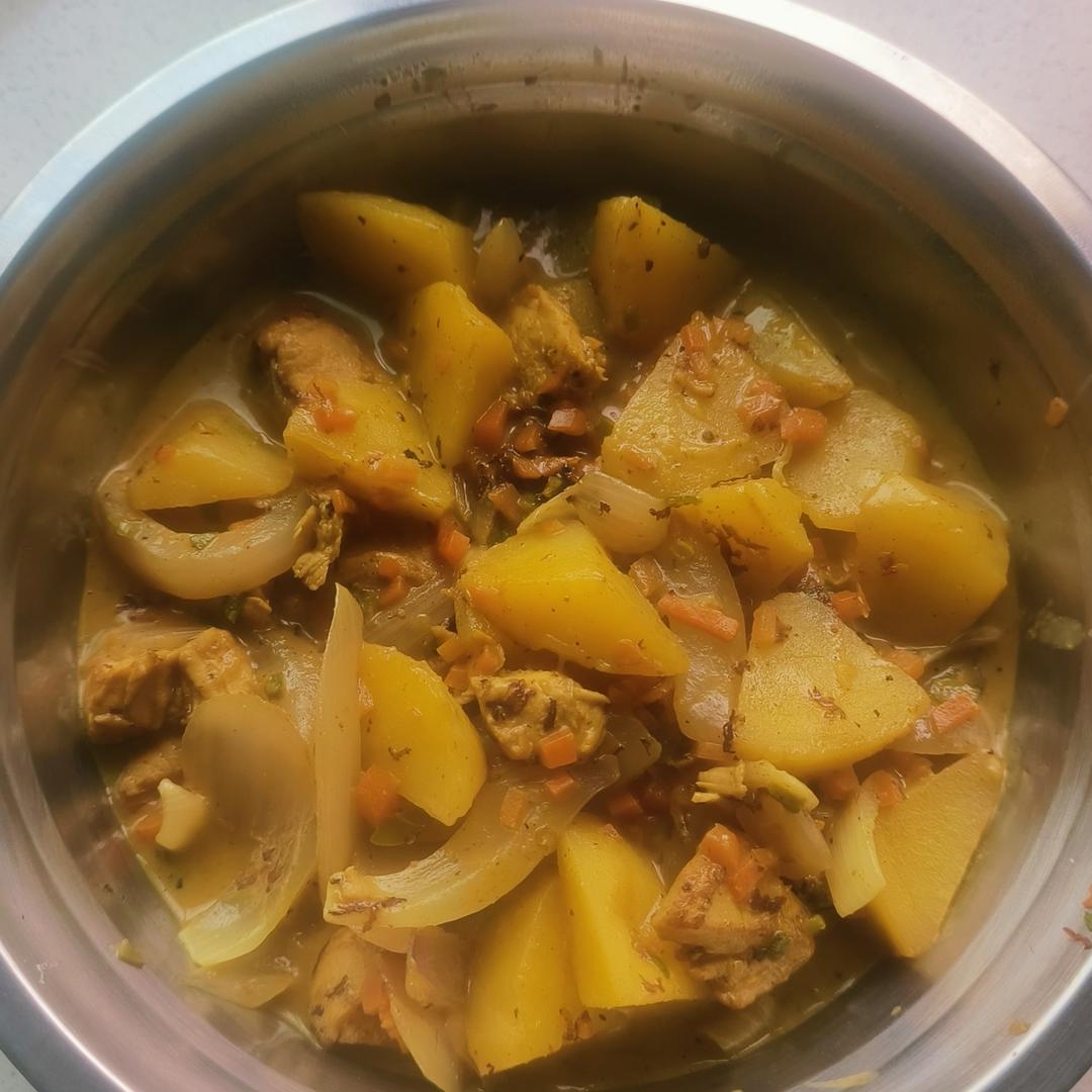 零失败日式咖喱鸡肉饭！！最正宗日本家庭做法！简单又好吃！
