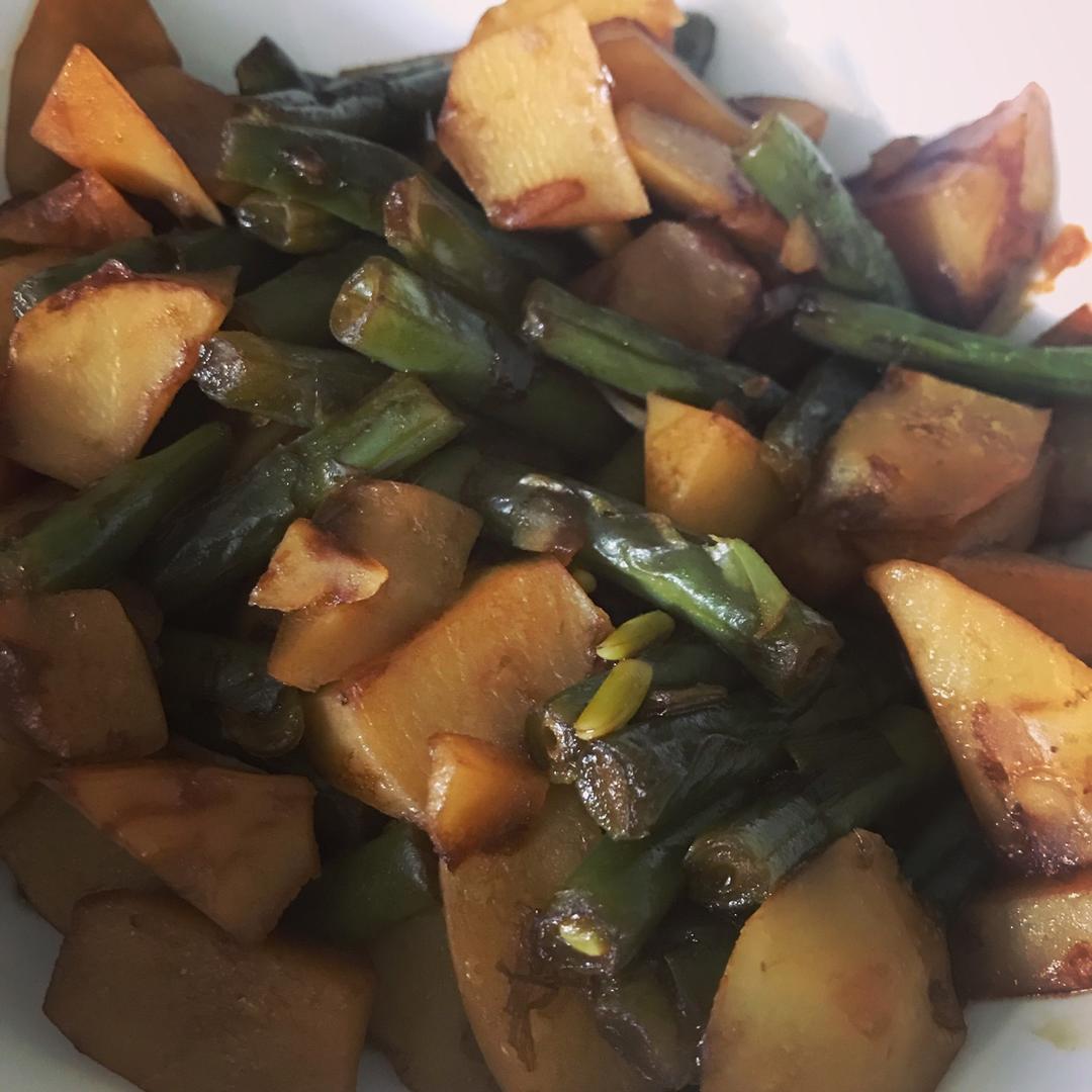 土豆炖豆角