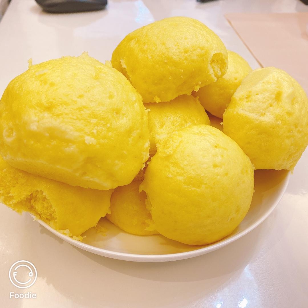 晶晶的人间烟火做的奶香玉米馒头此方一次发酵可制作60g个的馒头15个