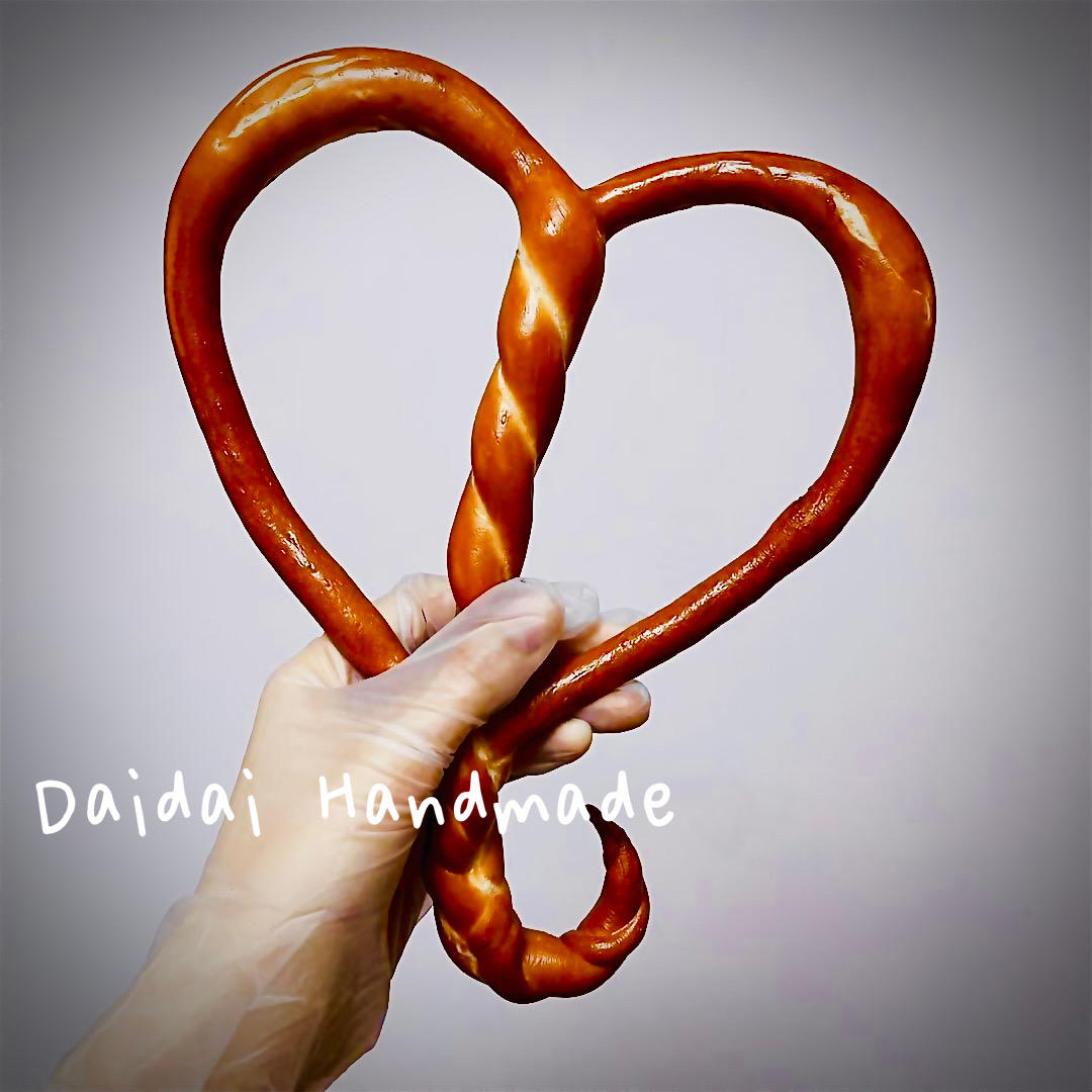 圣诞花环 & 碱水面包    （花环、牛角、开口笑）