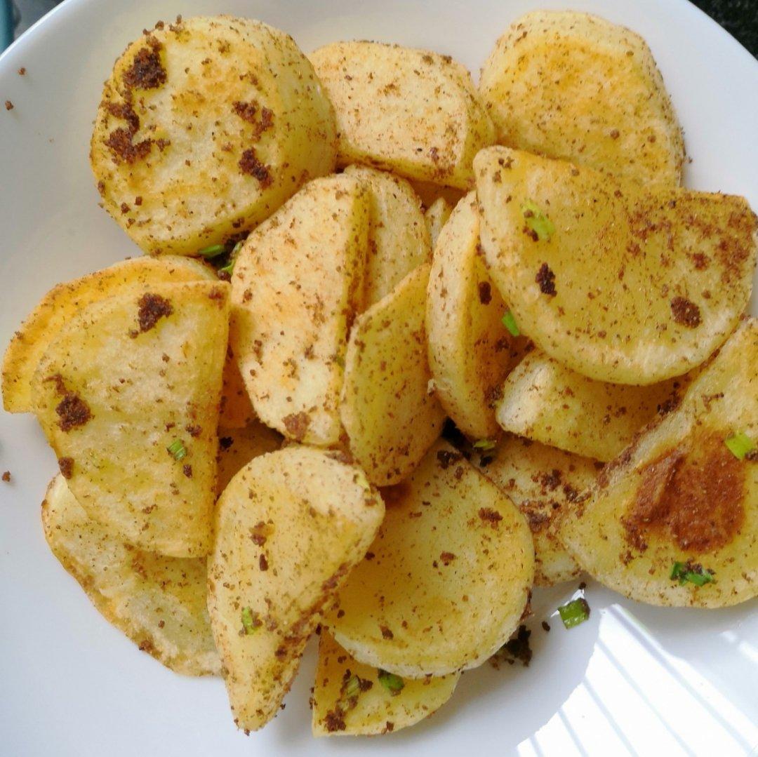 一上桌就被抢光的椒盐土豆