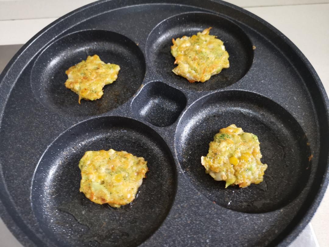 蔬菜鲜虾饼