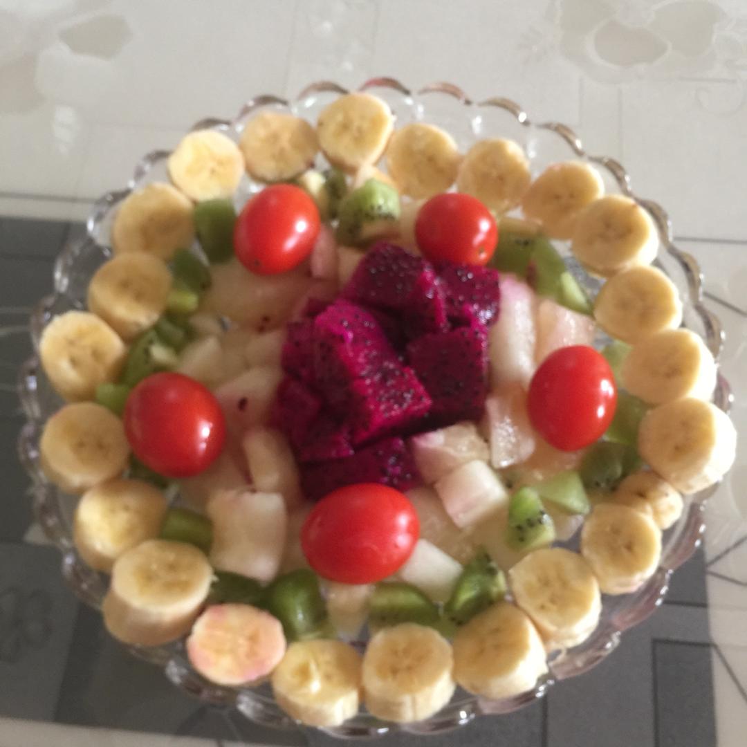 薯条国民老公做的彩虹水果拼盘