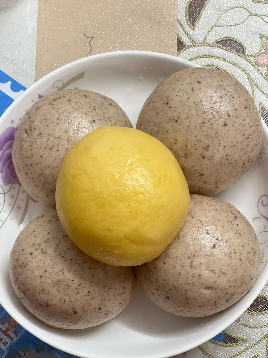 非常简单的健康养胃杂粮馒头(紫薯 南瓜 黑米)