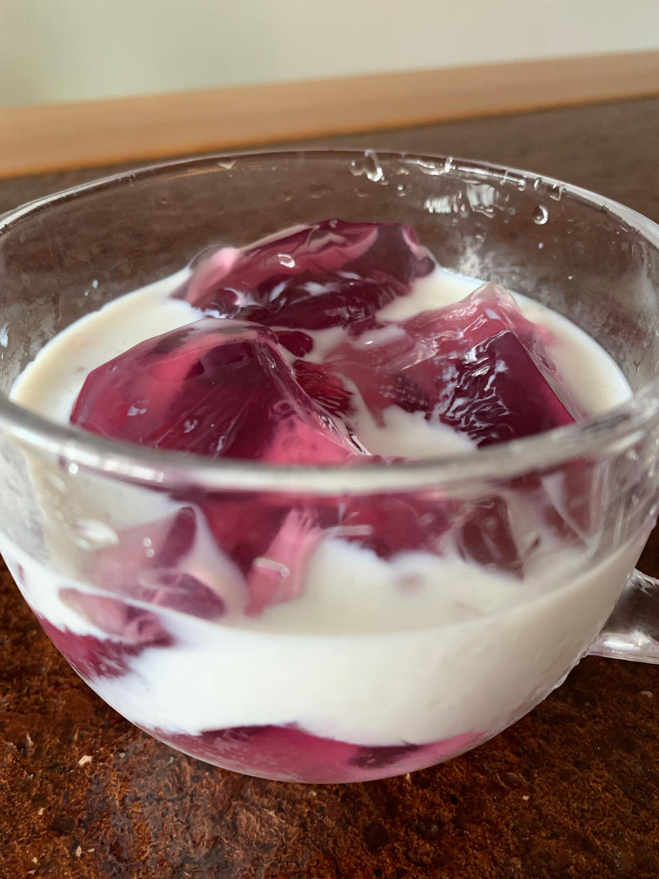 全网超火的葡萄撞奶，做法太简单了