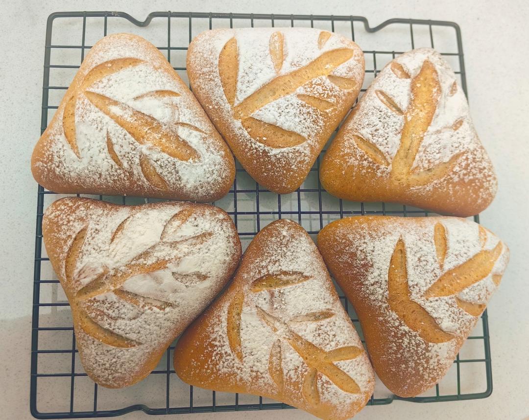 蔓越莓奶酥软欧包～