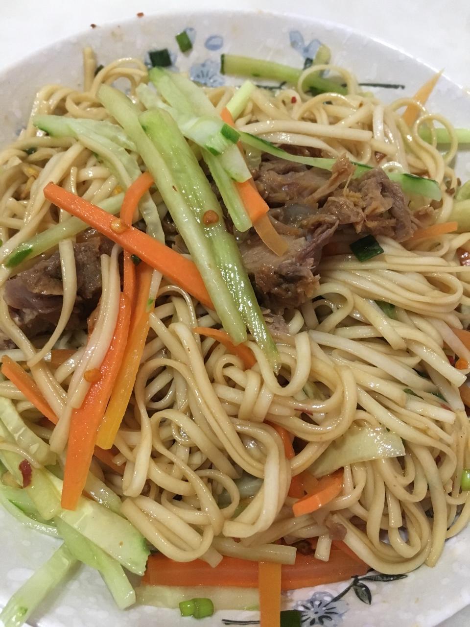 姥姥的爽口凉面！（干拌挂面）